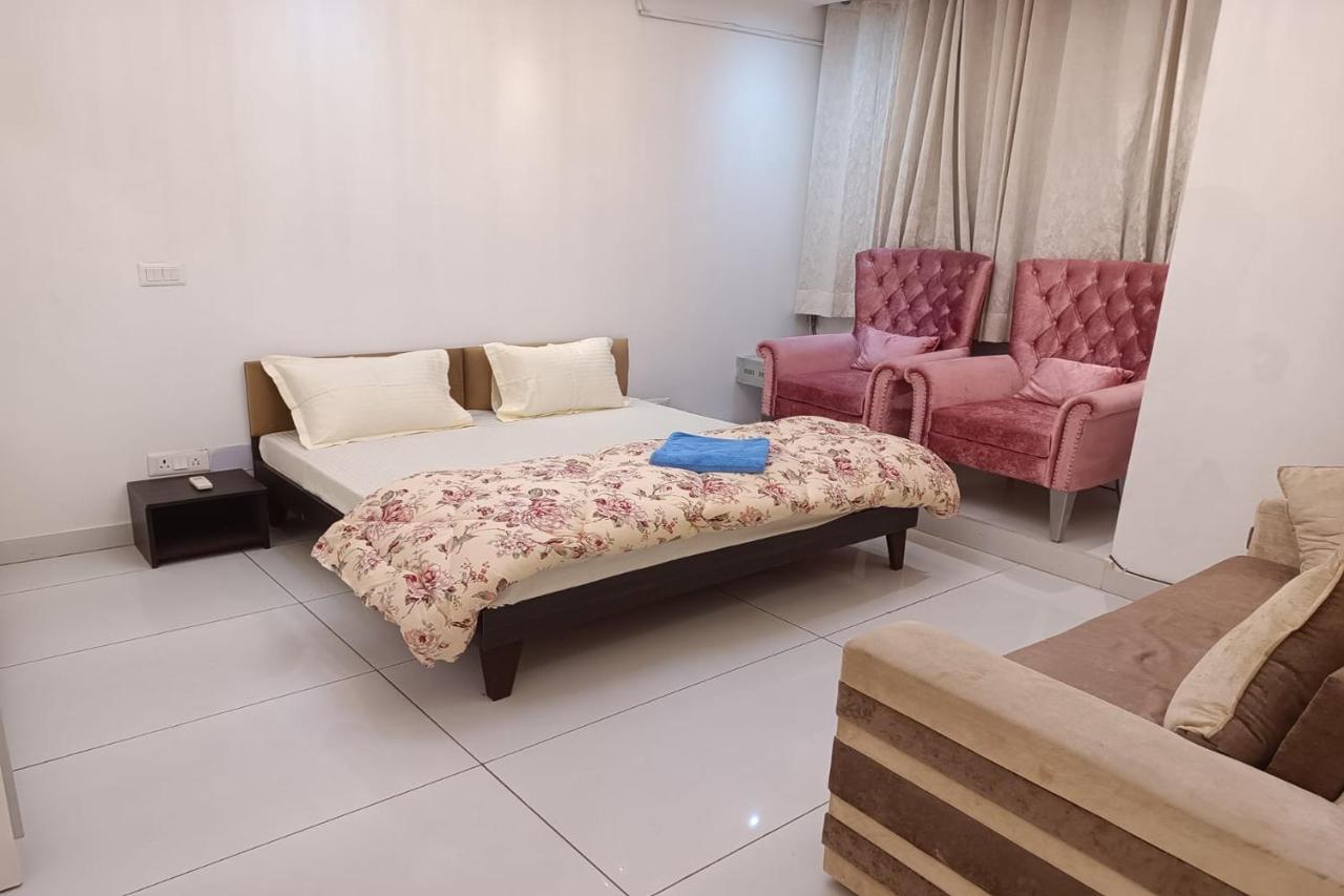 Greenleaf Apartment And Suites, Kalkaji ニューデリー エクステリア 写真